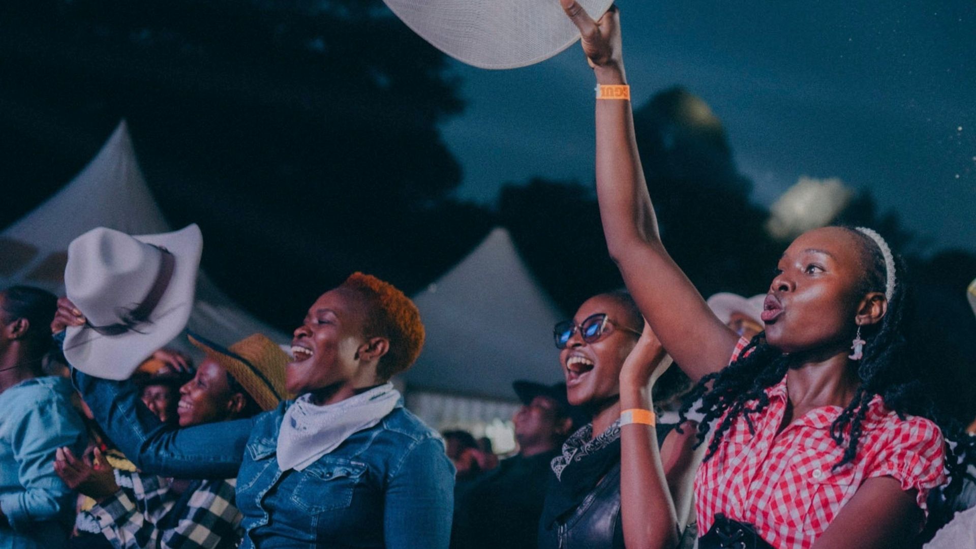 Night events crowd and western fashion at Cowboys experience
